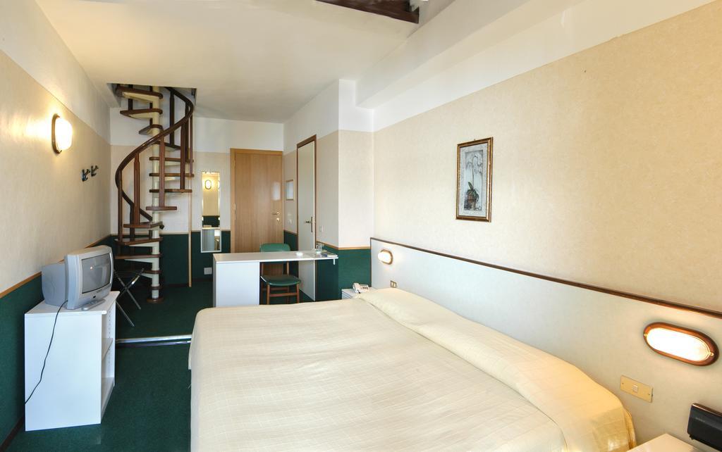 Hotel Eden Baveno Eksteriør billede
